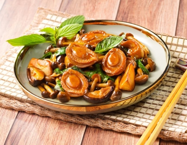 Three-cup Mushrooms with Abalone