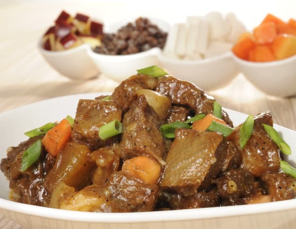 Braised Beef Brisket and Fruits in Plum and Soybean Sauce