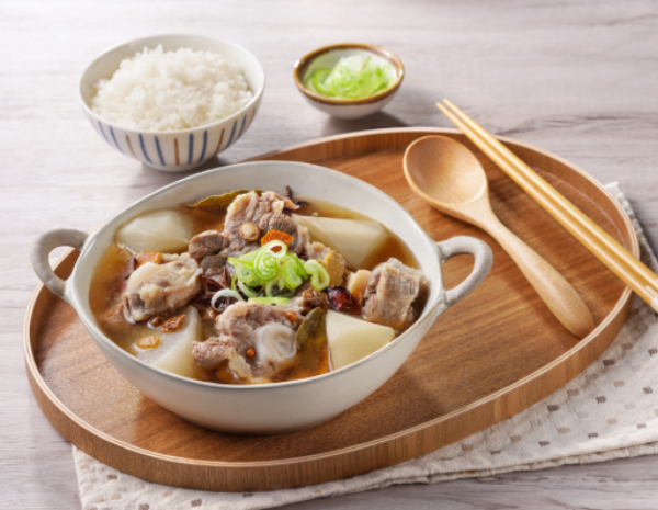 Oxtail Soup with Carrot_600