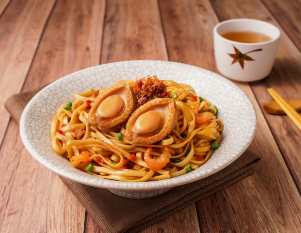Recipe Green onion mixed noodles with abalone and XO sauce