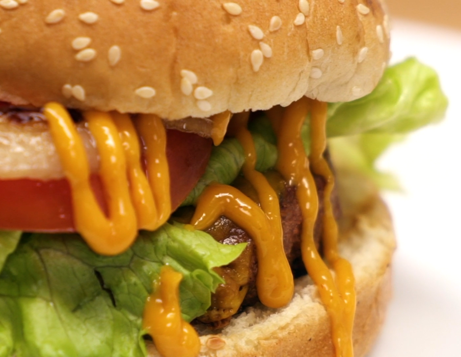 Recipe Plant-Based Sriracha Burger
